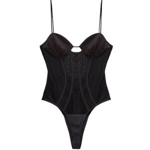Zara women’s Black floral Lace Bodysuit size medium